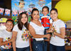 24062017 EN FAMILIA.  Adriana Chávez con sus hijos: José, Paulina, Andrea y Valentina.