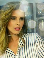 La periodista y modelo nació en Caracas, Venezuela y tiene 31 años de edad.