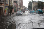 Accidentes viales originados por las fuertes inundaciones en el estado.