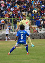 En tanto que por el Cruz Azul se hicieron presentes José Alberto "Don Juan" Hernández y Ángel "Matute" Morales.