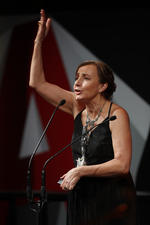 Isela Vega recibió premio por su trayectoria.