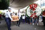 Dieron el último adiós a las víctimas del socavón en el Paso Express de Cuernavaca.