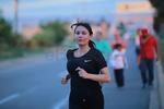 La primera mujer en terminar el recorrido de los 21 kilómetros fue Leonida Jerop, quien se proclamó campeona de la Libre Femenil.