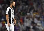 Gonzalo Higuaín, del Nápoles al Juventus, en julio de 2016, por 90 millones estipulados en la cláusula de rescisión.