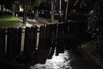 La noche del martes para amanecer el miércoles el agua que cayó al parque Guadiana inundó gran parte del mismo incluso el agua fue tal que empezó a brincar al Lago de los Patos.