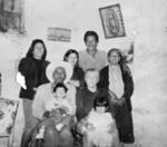 13082017 Reunión de la Familia Rivera: Ma. de la Luz, Javier Méndez y su esposa (f), Concepción Rivera (f), Ma. Ceferi-Socorro García, María Domínguez García y María del J. García en 1953. na de Rivera (f) y dos nietos.