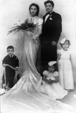 21082017 Srita. Esther Molina Molina (f) y Sr. Timoteo Ortega Casas ( f),  el dia 29 de diciembre 1939 en su matrimonio religioso, en la Catedral del Carmen.