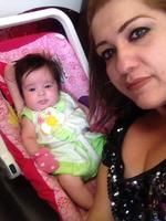 24082017 Alejandra con su hija, Victoria.