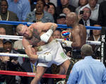 Fue el mismo boxeo limitado de Conor y su estilo de combate sin guardia el que firmó su derrota anticipada.