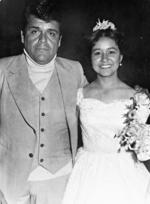 27082017 Amado Martínez L. (f) y su hija, Ma. Guadalupe, en 1979.
