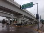 Nunca funcionaron; por lo menos 12 semaforos ubicados en "Los Puentes Gemelos", inaugurados por el presidente EPN.