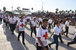 Elementos de la Cruz Roja marcharon entre el contingente.
