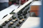 En la muestra había réplicas de los diferentes tipos de vehículos empleados por los militares.