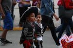 Los bailarines regalaron una postal visual con sus coloridos vestuarios y cuadros folclóricos de distintas regiones de la República que recordaron la riqueza cultural del territorio mexicano.