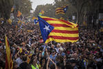 El Parlamento catalán aprobó la declaración unilateral.