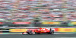 Vettel en la curva del Foro Sol en el Autódromo Hermanos Rodríguez.