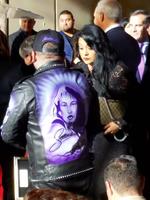 La imagen de Selena estaba en las prendas de los asistentes.