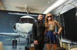 De igual manera, Paris Hilton tuvo tiempo para tomarse fotografías con sus seguidores.