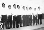 12112017 En 1960, Don Manuel García Rodríguez en su festejo organizado por su hijo, Antonio, estando presentes: Juanita, Leonor, Mela, Mel, Filo, Nena, Graciela, Alina, Quique y su nieta, Rosa Elia.