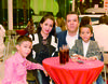 14112017 EN FAMILIA.  Armando, Sara, Ángel y David.