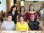 23112017 Alejandra con sus hijos, Paquito y Victoria