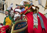 Además de los globos, Santa Claus no puede faltar en el desfile.