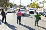 Alrededor de las 14:30 horas llevaron a cabo un bloqueo en la calle Donato Guerra y avenida allende.