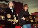18 de noviembre. Malcom Young | Guitarrista y cofundador de la banda de Rock AC/DC, murió a los 64 años, tras una “larga enfermedad”, según lo anunciado a través de Facebook.