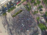 06 de junio. Protesta | Más de 20 mil personas se manifiestan en la Plaza Mayor de Torreón contra la elección de gobernador en Coahuila, argumentando irregularidades.