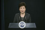 10 de marzo. Destitución | La Corte Suprema de Corea del Sur destituye a la presidenta Park Geun-hye a causa de un escándalo de corrupción.