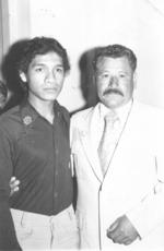 28012018 Norberto Rangel RÃ­os con su hijo, Javier Rangel, en 1977.