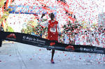 El corredor keniano Rerimoi Barsitei se agenció el Medio Maratón 21 K El Siglo de Torreón en la rama varonil.