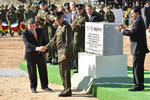 El secretario de la Defensa Nacional (Sedena) Salvador Cienfuegos Zepeda y el gobernador de Coahuila, Miguel Ángel Riquelme Solís, colocaron la primera piedra del nuevo hospital militar.