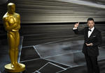 Jimmy Kimmel se presenta por segunda ocasión como conductor de los Premios Oscar en su nonagésima edición.