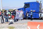 Elementos de Fuerza Coahuila acudieron al lugar de la manifestación para tomar medidas sobre la situación.