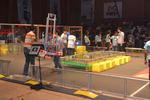 En esta etapa, la mayoría de los 45 equipos participantes realizan algunos ajustes a sus robots.