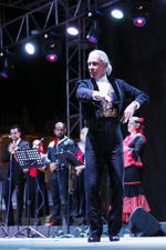 La banda de guerra del Colegio Militarizado de Durango y la banda de música de Nicho Gallardo, así como parte del Ballet Folclórico Huichol de Armando Vázquez, se sumaron a esta conmemoración.