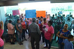 Los manifestantes fueron hasta la entrada del edificio para ser atendidos directamente por el alcalde Jorge Zermeño.
