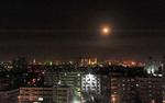 Tan pronto como Trump anunciaba la orden, el cielo de los alrededores de Damasco fue atravesado por misiles, dejando a su paso fuego y humo.