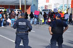Los manifestantes llevaban sus recibos como comprobantes. El miércoles de Semana Santa, se bloqueó el bulevar Laguna y Rodríguez Triana por la misma situación.