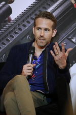 Ryan Reynolds compartió que se ha divertido mucho haciendo ese papel. "Es un personaje mágico porque rompe todas las reglas, las mezcla con acción y a veces es un poco ridículo".