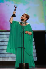"Una mujer fantástica", que hace un grito contra los prejuicios de la sociedad ante las personas transexuales, partía como favorita con nueve nominaciones.