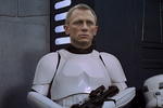 Daniel Craig, el famoso protagonista de Bond y 007 aparece como un soldado imperial, el actor ofreció su colaboración al ser un gran admirador.