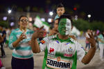 Luego de que el equipo Santos Laguna obtuviera su pase a la gran final del torneo de Clausura 2018 de la Liga MX cientos de aficionados salieron a las calles de la Comarca Lagunera a festejar.