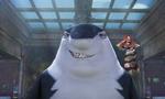 Dobló la voz de Robert de Niro en la película animada 'El espanta tiburones', de Niro le dio voz al tiburón 'Don Lino'.