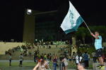 Tras la victoria de Santos en el Estadio Corona, los aficionados se dieron cita en la Plaza Mayor.