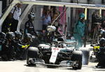Lewis Hamilton durante los pits.