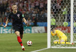Perisic marcó el primer gol de Croacia en busca del milagro.