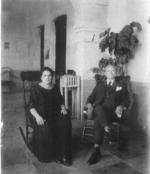 02092018 Doña Elena Sánchez Pacheco (f) y don Juan C. Wah (f) en 1930.