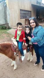 04102018 Ale con sus hijos, Victoria y Paquito.